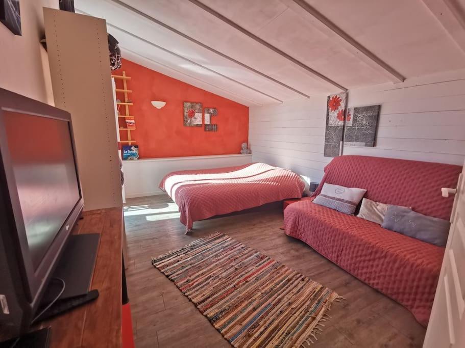 Entre Ventoux Et Luberon, Appartement Dans Maison. Malemort-du-Comtat Exteriör bild