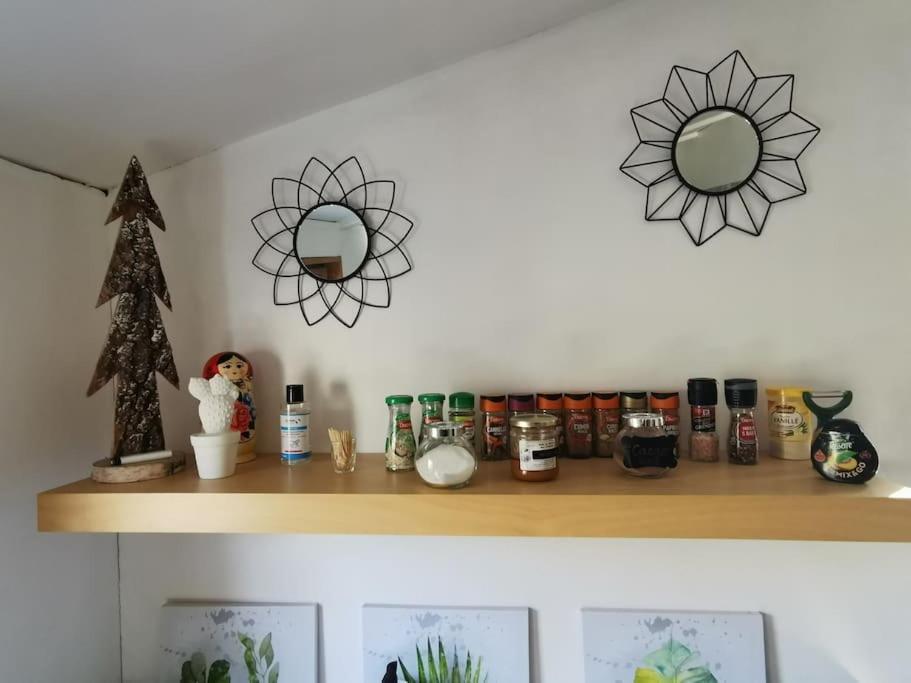 Entre Ventoux Et Luberon, Appartement Dans Maison. Malemort-du-Comtat Exteriör bild